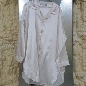 Women's Nightgown